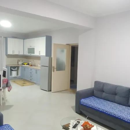 아파트 Eleanas Sarandë