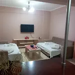 Eleanas Apartament *