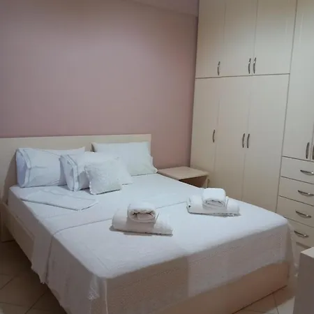 Eleanas Apartment Sarande