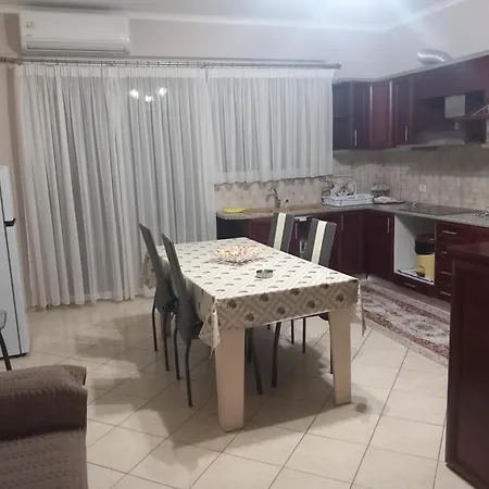 Eleanas Apartment *