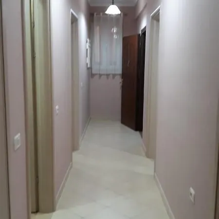 Eleanas Apartment