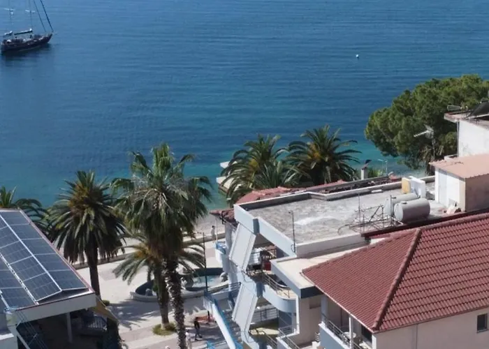 Eleanas * Sarandë